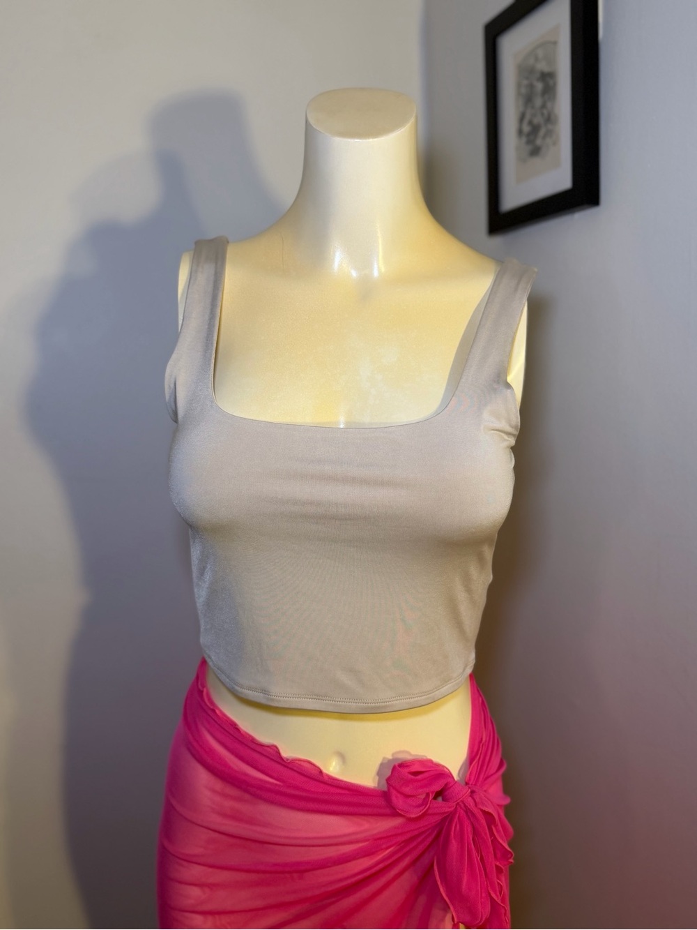 Express size medium body contour collection taupe cropped tank top